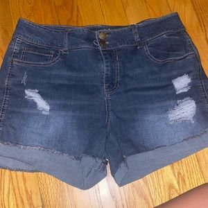 high waisted rue 21 blue jeans size 16 68% cotton,23% polyester,7%rayon2%spandex